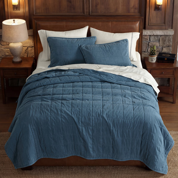 Coverlets & Bedspreads