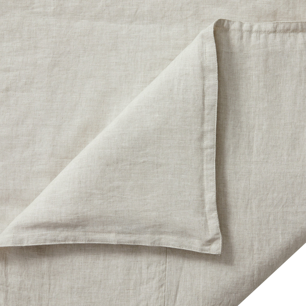 FROM EUROPEAN FLAX TO PURE LINEN fabric detail